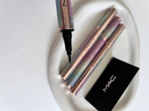 خط چشم ماژیکی MAC